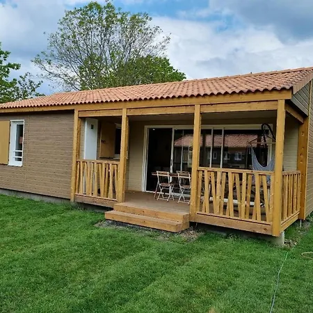 Sous La Canopee - Le Calme Au Bord Du Chalet Labouheyre